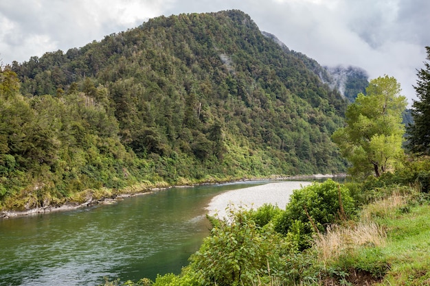 Blick auf das Buller River Valley in Neuseeland