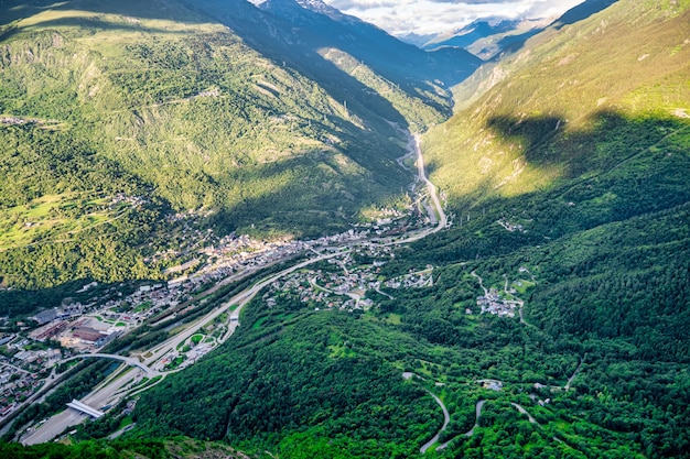 Blick auf das Tal de la Maurienne, die französischen Alpen