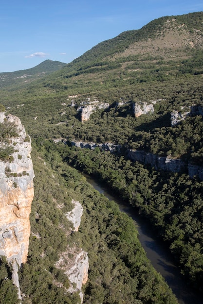 Blick auf den Fluss am Aussichtspunkt Ebro, Pesquera de Ebro, Burgos, Spanien