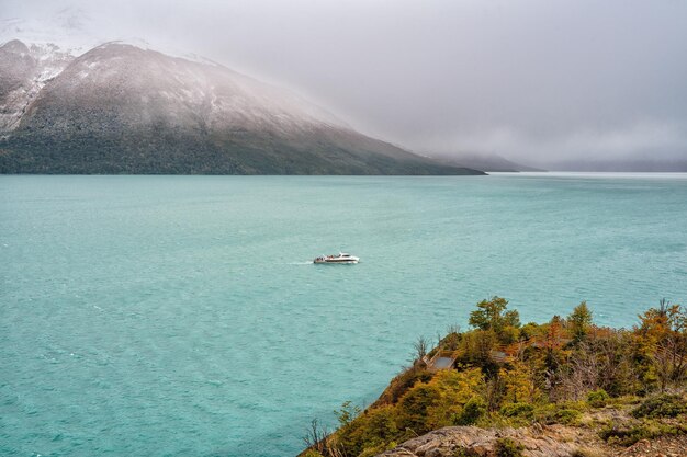 Blick auf den Gletscher Perito Moreno im Los Glaciares Nationalpark im April Argentinien Patagonien