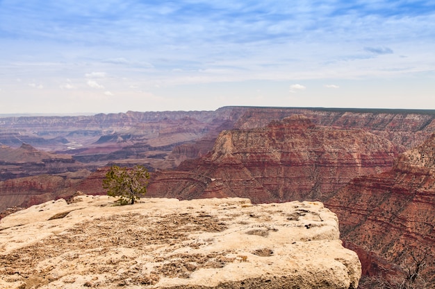 Blick auf den Grand Canyon vom South Rim bei Sonnenuntergang