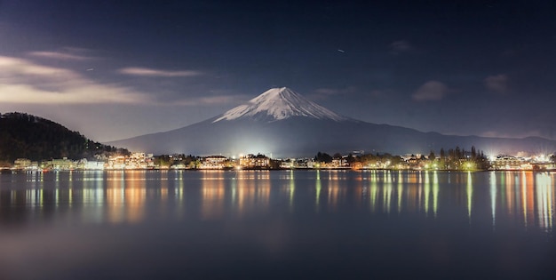 Blick auf den Mount Fuji in Kawaguchiko