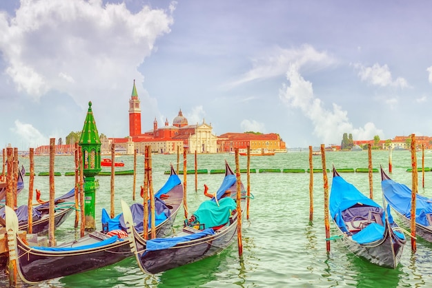 Blick auf den schönsten Kanal von Venedig Canal Grande Wasserstraßen und Blick auf San Giorgio Maggiore Chiesa di San Giorgio Maggiore Italien