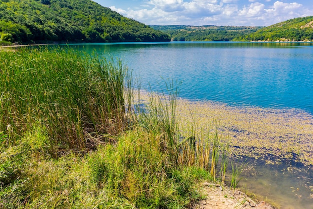 Blick auf den See Grliste bei Zajacar in Ostserbien