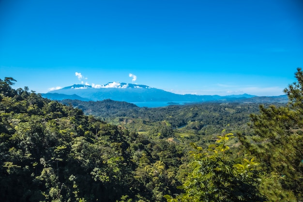 Blick auf den See vom Cerro Azul Meambar National Park (Panacam) am Yojoa-See. Honduras