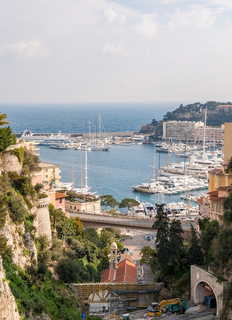 Blick auf den Seehafen in Monaco