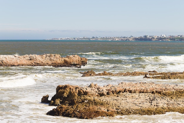 Blick auf den Strand von Hermanus Südafrika Berühmter Walbeobachtungspunkt Afrikanisches Wahrzeichen