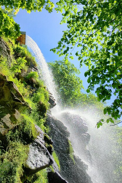 Foto blick auf den wasserfall