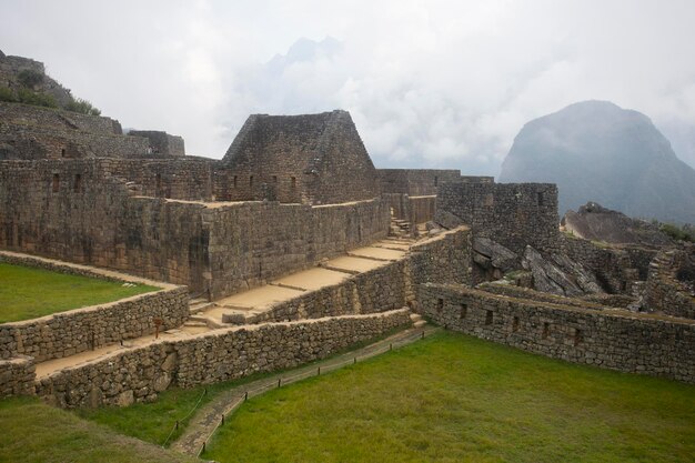 Blick auf die alte Inkastadt Machu Picchu im Heiligen Tal in Peru.