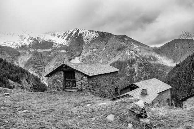 Blick auf die Andorras-Berge