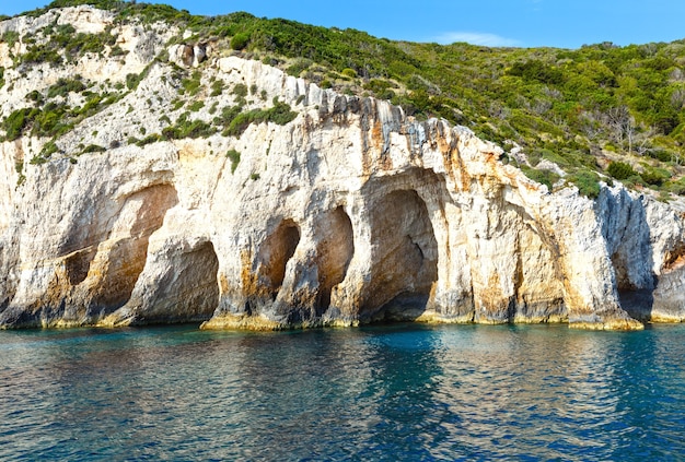 Blick auf die Blauen Höhlen vom Boot Zakynthos, Griechenland, Kap Skinari