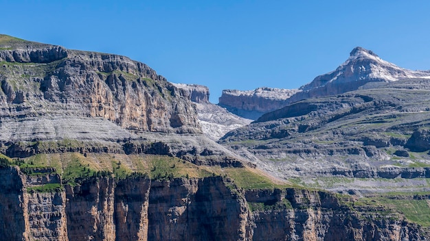 Blick auf die Brecha de Rolando vom Aussichtspunkt Calcilarruego Zinn Ordesa und Nationalpark Monte Perdido Aragon Huesca Spanien