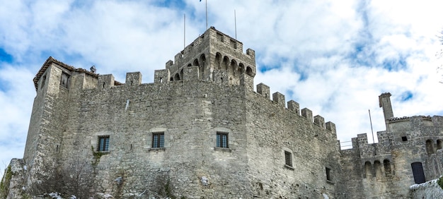 Blick auf die Festung von Cesta auf dem Berg Titano San Marino