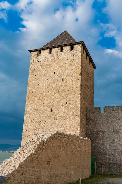 Blick auf die mittelalterliche Festung Golubac in Serbien