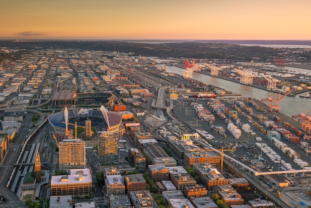 Blick auf die Skyline der Innenstadt von Seattle