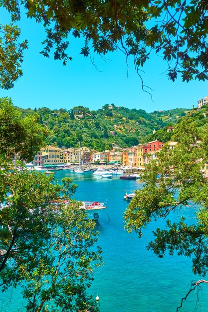 Blick auf die Stadt Portofino, Ligurien, Italien. Landschaft