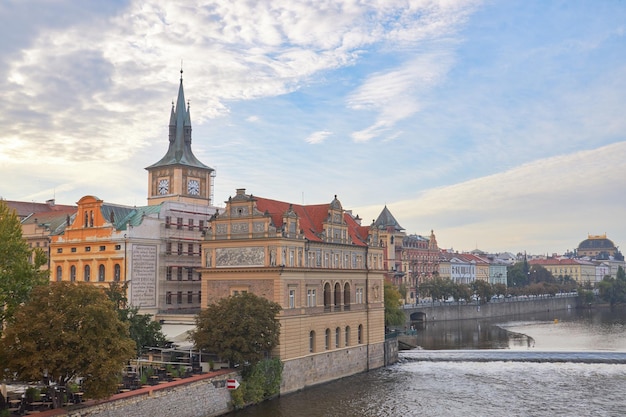 Blick auf ein Viertel in der Stadt Prag