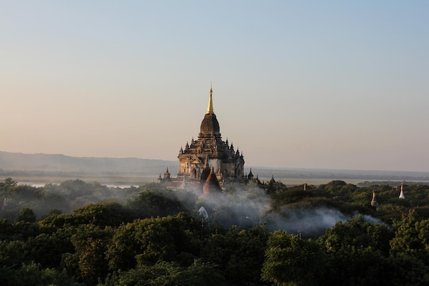 Blick auf einen Tempel