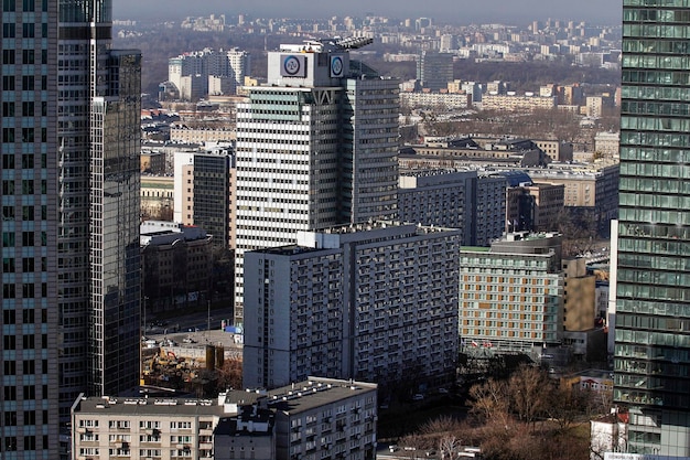 Blick auf Wolkenkratzer in der Stadt