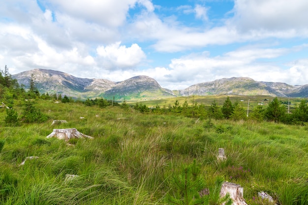 Blick über den Derryclare Nature Reserve vom Gipfel des Derryclare Berges.