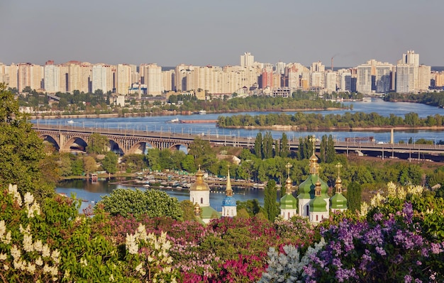 Blick vom Hryshko National Botanical Garden Dnjepr Kiew Ukraine