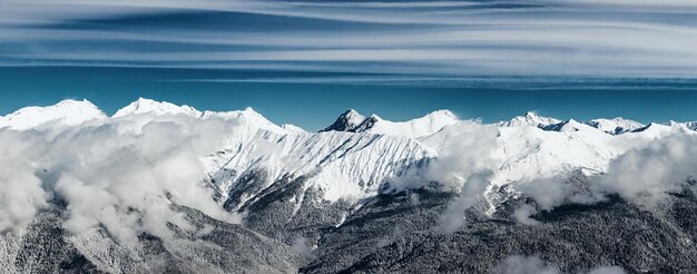 Blick vom Rosa Peak Krasnaya Polyana Rosa Khutor alpines Skigebiet Westkaukasus Russland