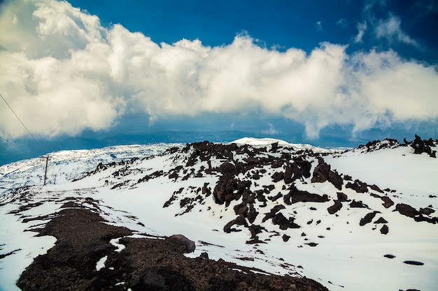 Blick vom Vulkan Ätna im Frühjahr