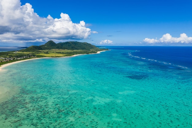 Blick von oben auf die Insel Ishigaki