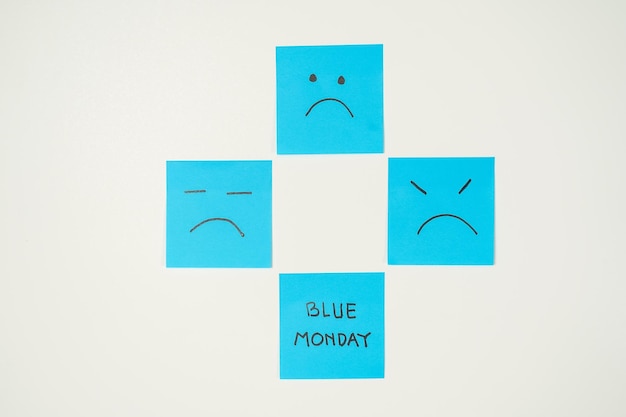 Blue Monday conceito adesivos notas postar-lo copiar espaço