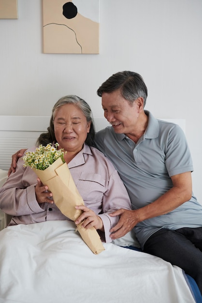 Blumen für kranke Frau