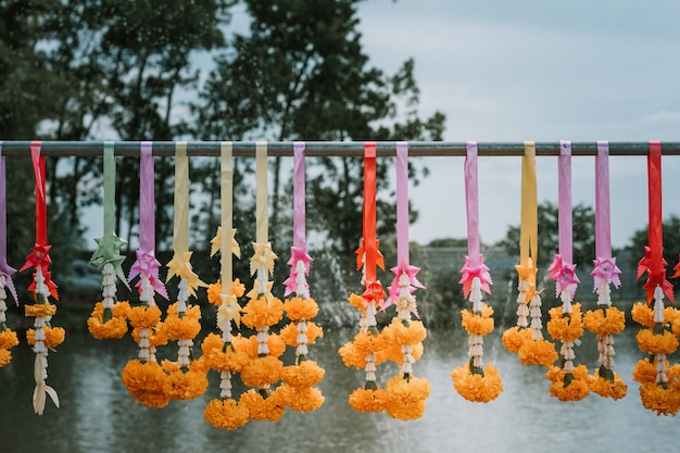 Foto blumen steuern für buddhistische anbetung.