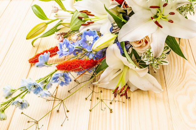 Foto blumenstrauß von festlichen blumen des sommers