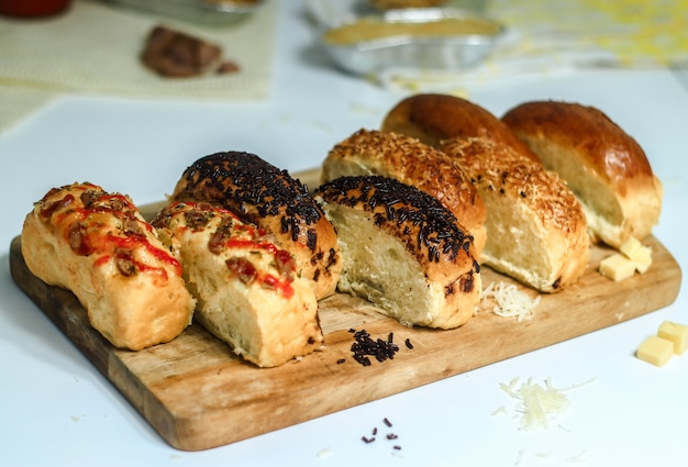 Boa saborosa fatia de pão caseiro