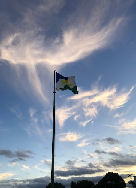 Boa Vista RR Brasil 10 de junio de 2022 Bandera de Roraima en la Plaza del Centro Cívico