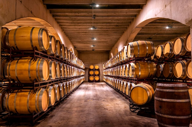 Bodega Barriles de vino o whisky Barriles de madera franceses