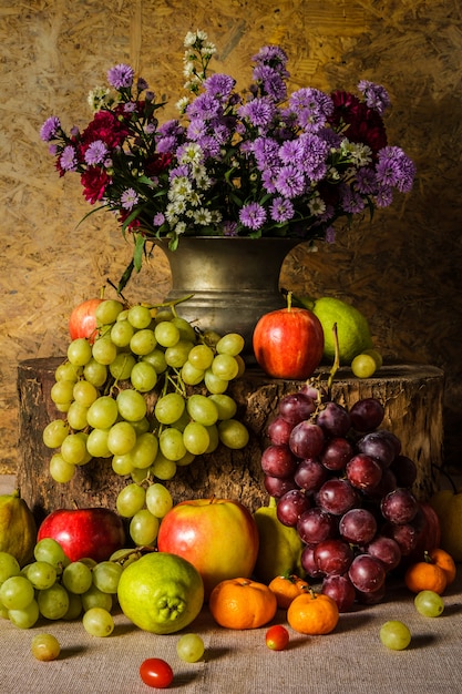 Bodegón con frutas.