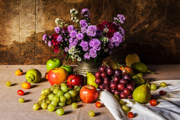 Bodegón con frutas.