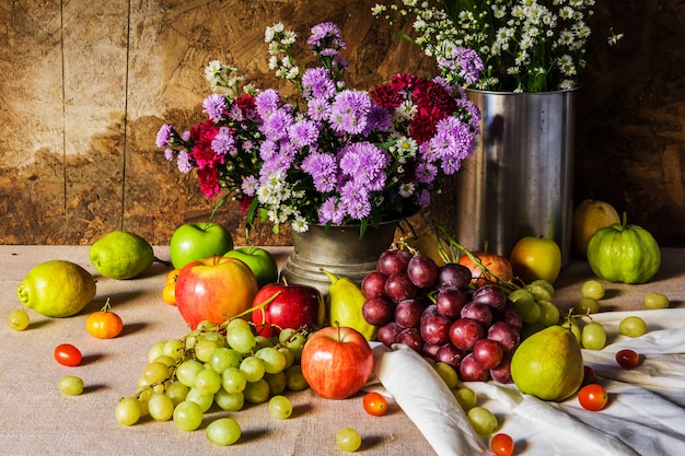 Bodegón con frutas.