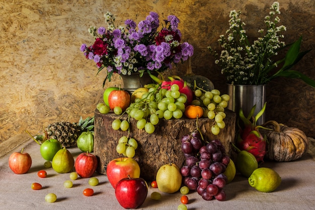 Bodegón con frutas.