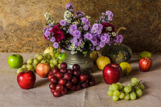 Bodegón con frutas.