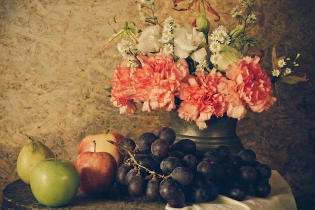 Bodegón con frutas.