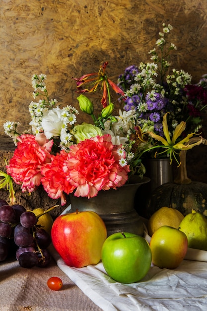 Bodegón con frutas.