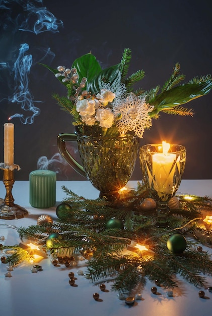 Bodegón navideño con rama de abeto velas y luces