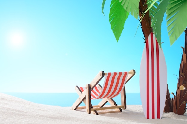 Bodegón tropical. Amanecer en la costa arenosa con palmeras. Una chaise longue y una tabla de surf en la playa.