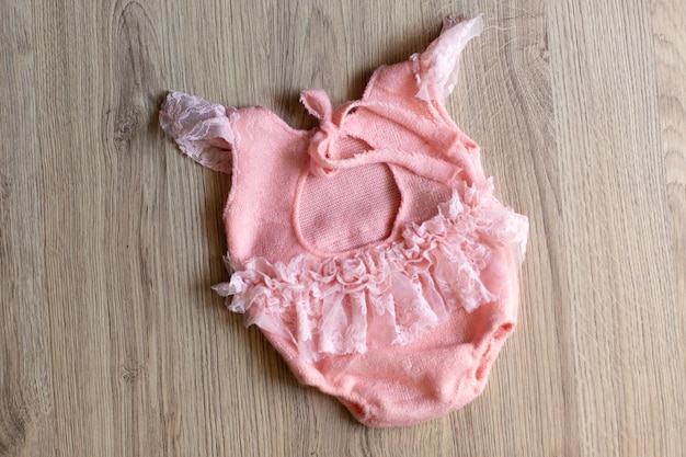 body de bebé rosa. ropa para el bebé. ropa de niños