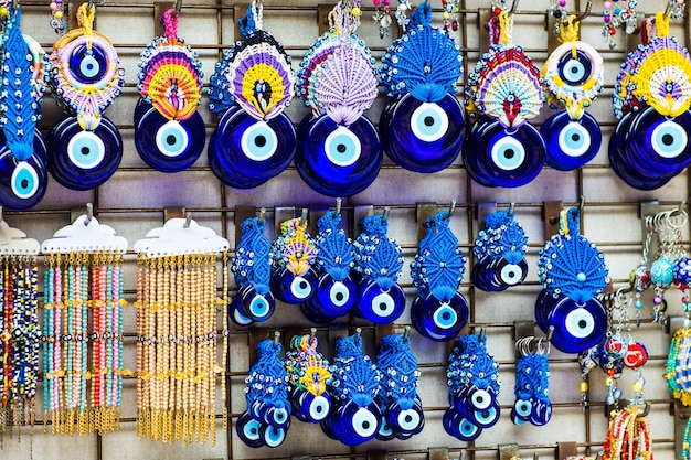 Böser Blick - türkisches Amulett auf Basar in Istanbul