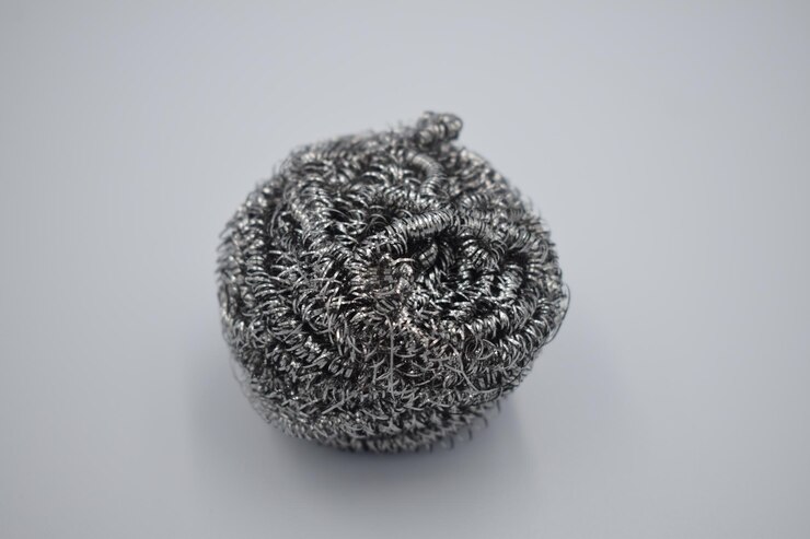 Una bola de la bola de plata de jabón con la palabra