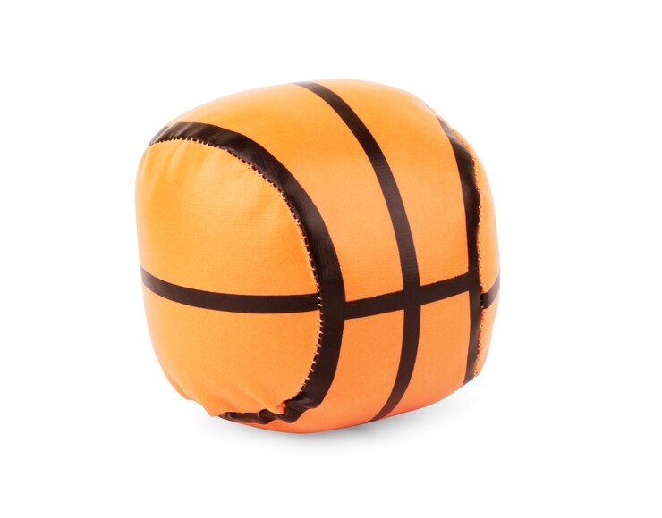 Foto bola de basquete sobre fundo branco conceito de esportes de bola laranja