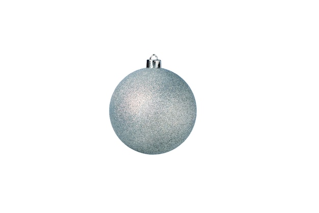 Bola de juguete de Navidad de plata aislada en blanco. Juguete de año nuevo.
