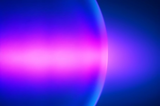 una bola púrpura con un fondo púrpura y una luz azul